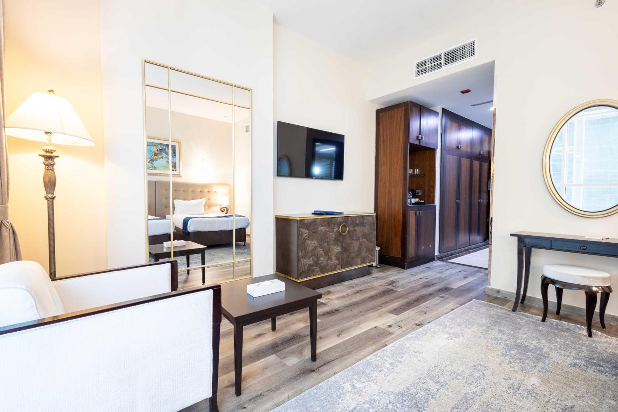 Luxury In Al Nahda, Apartment *
